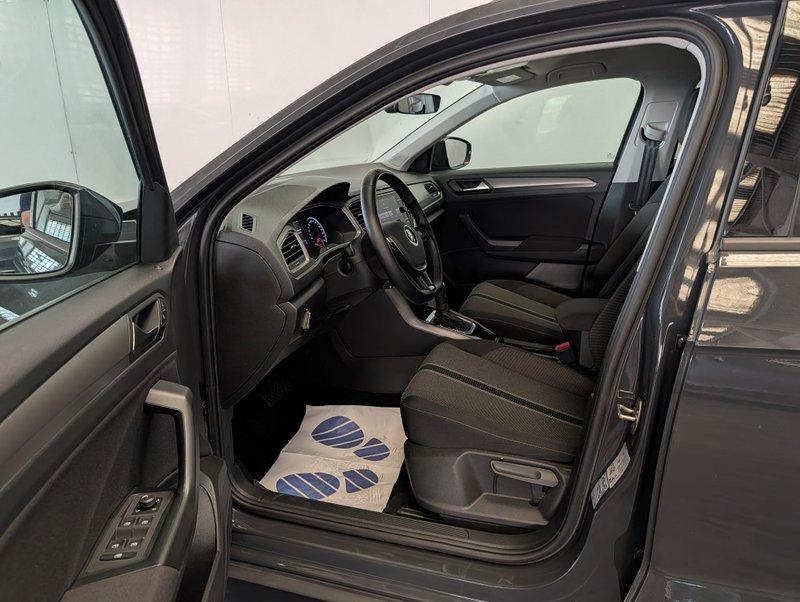 Volkswagen T-Roc 2022, foto 6
