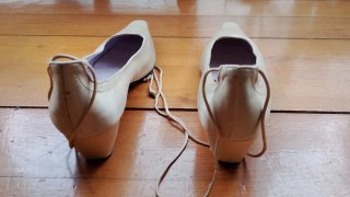 Zapatos Maud Frizon Beige