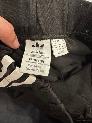 Pantalón chándal Adidas negro