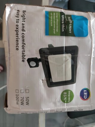 Foco LED 50W con Detector de Movimiento IP66