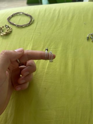Par de pendientes de aro plateados