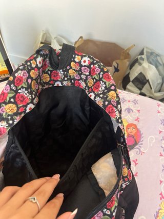 Mochila Vans floral negra