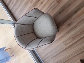 Silla giratoria Sklum con reposabrazos