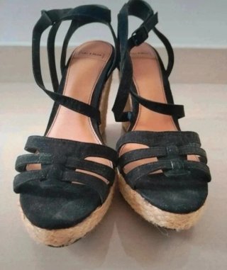 Cuñas Pull&Bear negras