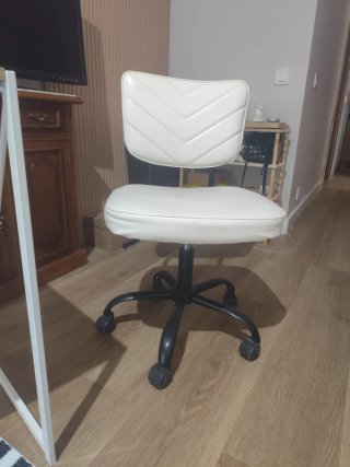 Mesa escritorio plegable y silla con ruedas