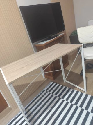 Mesa escritorio plegable y silla con ruedas