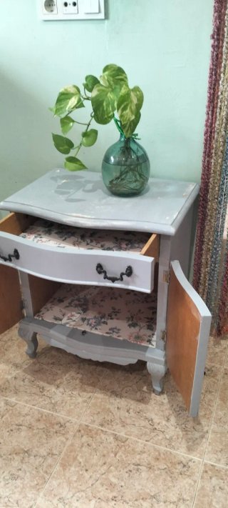 Comodino vintage grigio