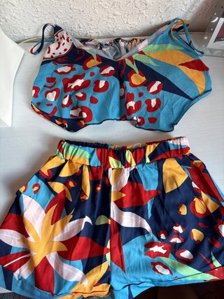 Conjunto playero estampado