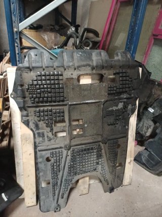 Tapa motor Citroën C4 LA LC 2004-2009