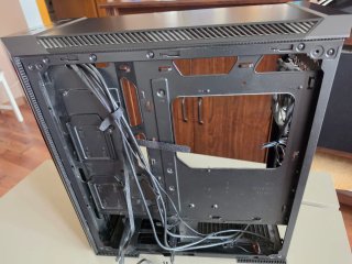 Caja PC MSI MPG Gungnir 100PCristal Templado Negro