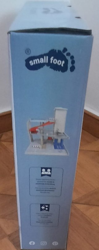 Parking Aparcamiento premium Small Foot. NUEVO