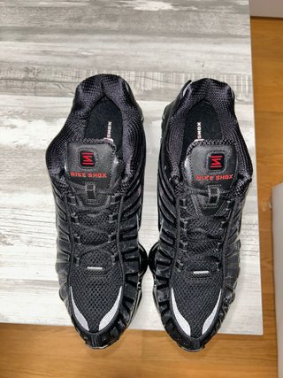 Nike Shox Talla 42 Negras