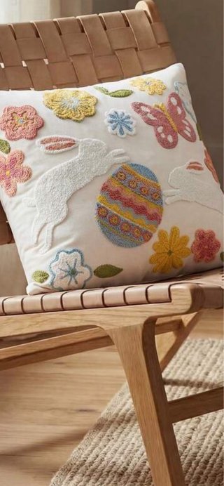 Funda Cojín Bordada Flores Conejo huevos de pascua