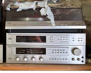 Equipo de audio Philips y Pioneer