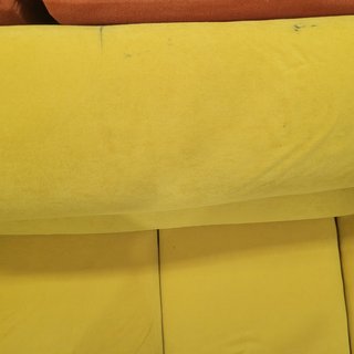 SOFÁ MOSTAZA 3 PLAZAS