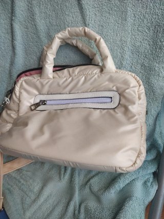 Bolso grande impermeable beige