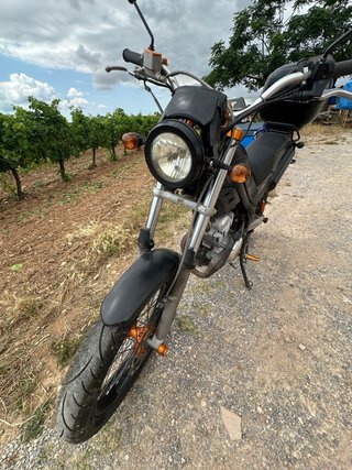 Rieju Tango 125 Negra y Naranja