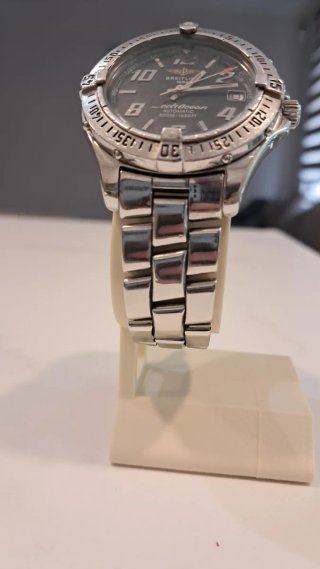 Reloj Breitling Colt 38mm Automático A17050