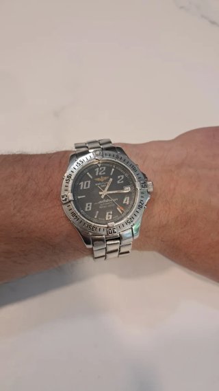 Reloj Breitling Colt 38mm Automático A17050
