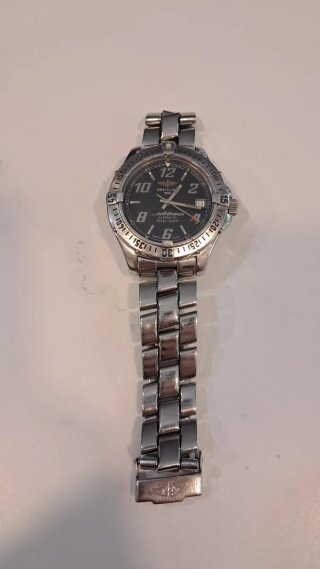 Reloj Breitling Colt 38mm Automático A17050
