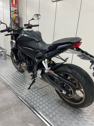 Honda CB 650 R
