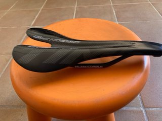 Sillín Carbon Pro 96g