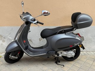 Vespa Sprint 50 Gris Automática