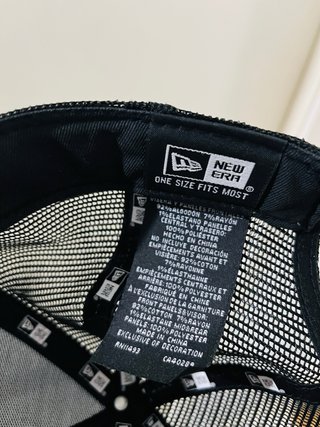 Gorra New Era Corduroy Marrón y Negra