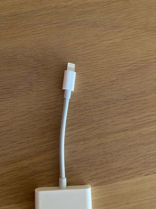 Adattatore iPhone con due uscite audio e carica