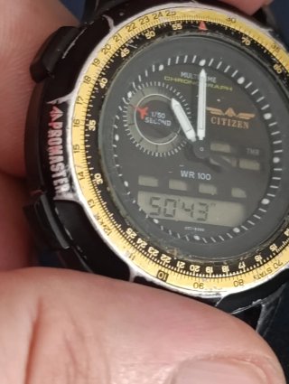 Reloj Citizen Vintage Wingman Analógico Digital