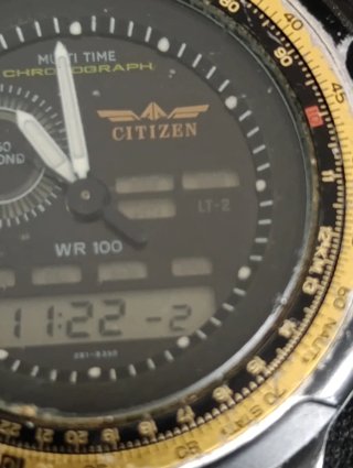 Reloj Citizen Vintage Wingman Analógico Digital