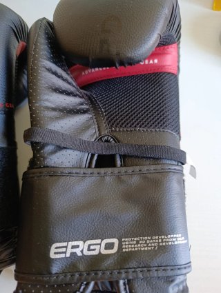 Guantes de boxeo Outshock negros