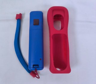 Mando Wii Edición Mario con Funda y Correa