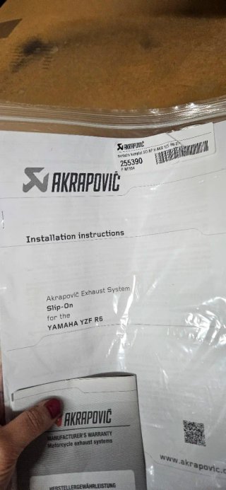 Silencioso Akrapovic Yamaha YZF-R6 Carbono