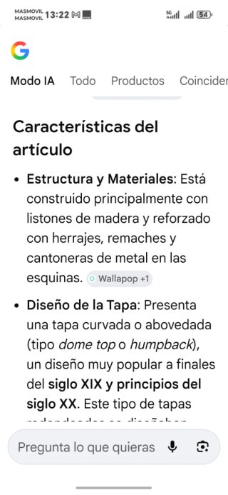 Baúl antiguo tapa curvada