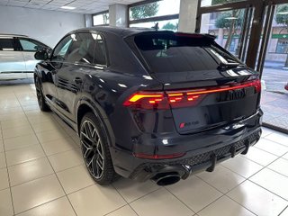 Audi RS Q8 2025