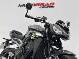 TRIUMPH STREET TRIPLE 765 R