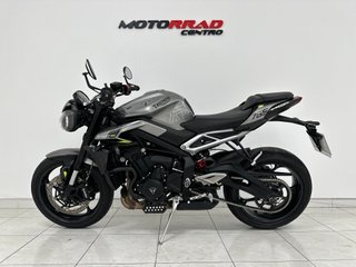TRIUMPH STREET TRIPLE 765 R