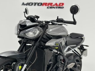 TRIUMPH STREET TRIPLE 765 R