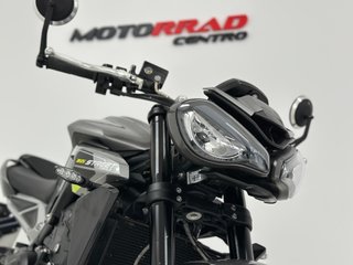 TRIUMPH STREET TRIPLE 765 R