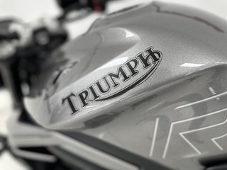 TRIUMPH STREET TRIPLE 765 R