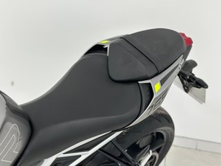 TRIUMPH STREET TRIPLE 765 R