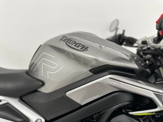TRIUMPH STREET TRIPLE 765 R