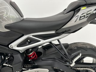 TRIUMPH STREET TRIPLE 765 R