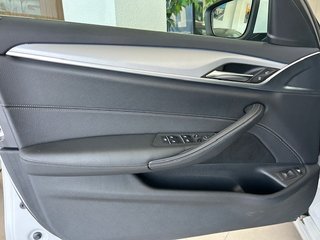 BMW Serie 5 530e Touring