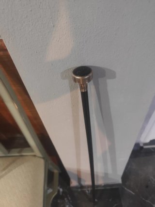 Baston antiguo con pomo dorado