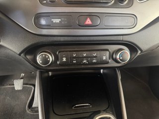 KIA Carens 2015
