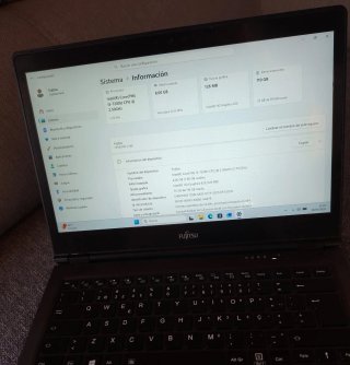 Ordenador portátil fujitsu I5 8GB