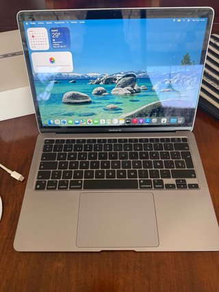 MacBook Air M1 13 8GB RAM 512GB SSD
