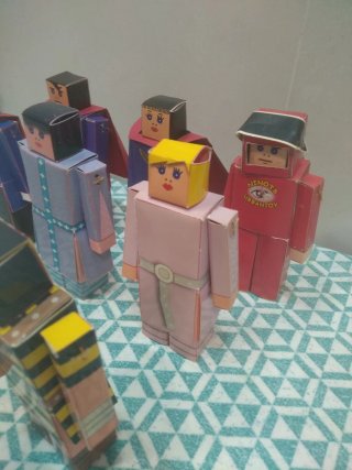 9 Papertoys ninots urbantoys